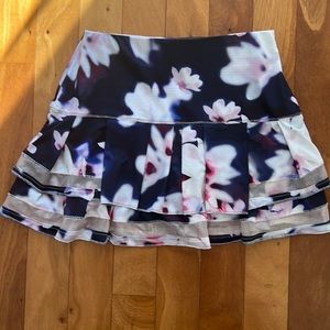 Lucky in love tennis skirt Small(4-6)